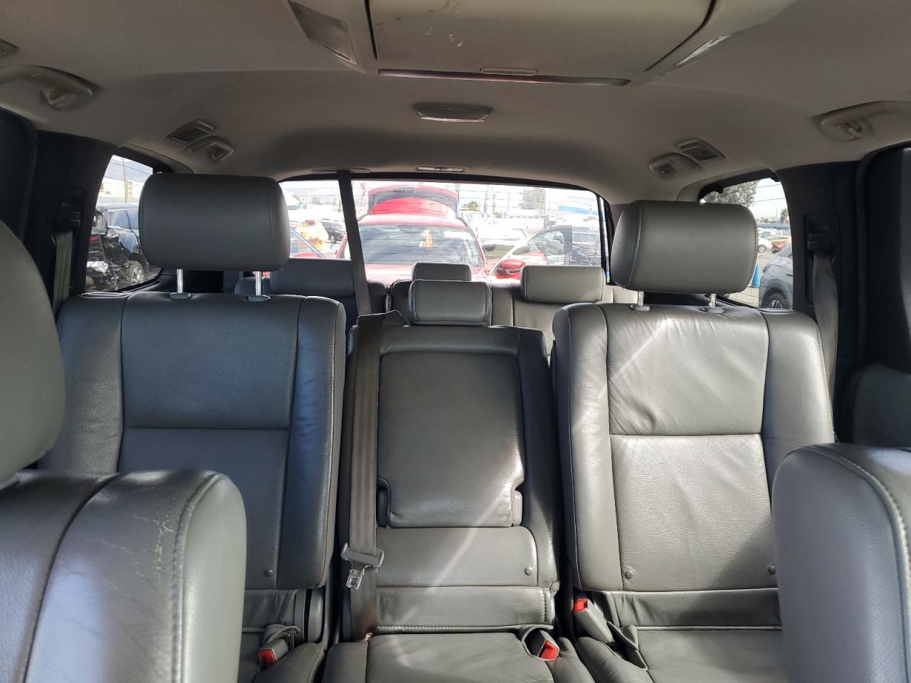 2011 Toyota Sequoia - Image 10