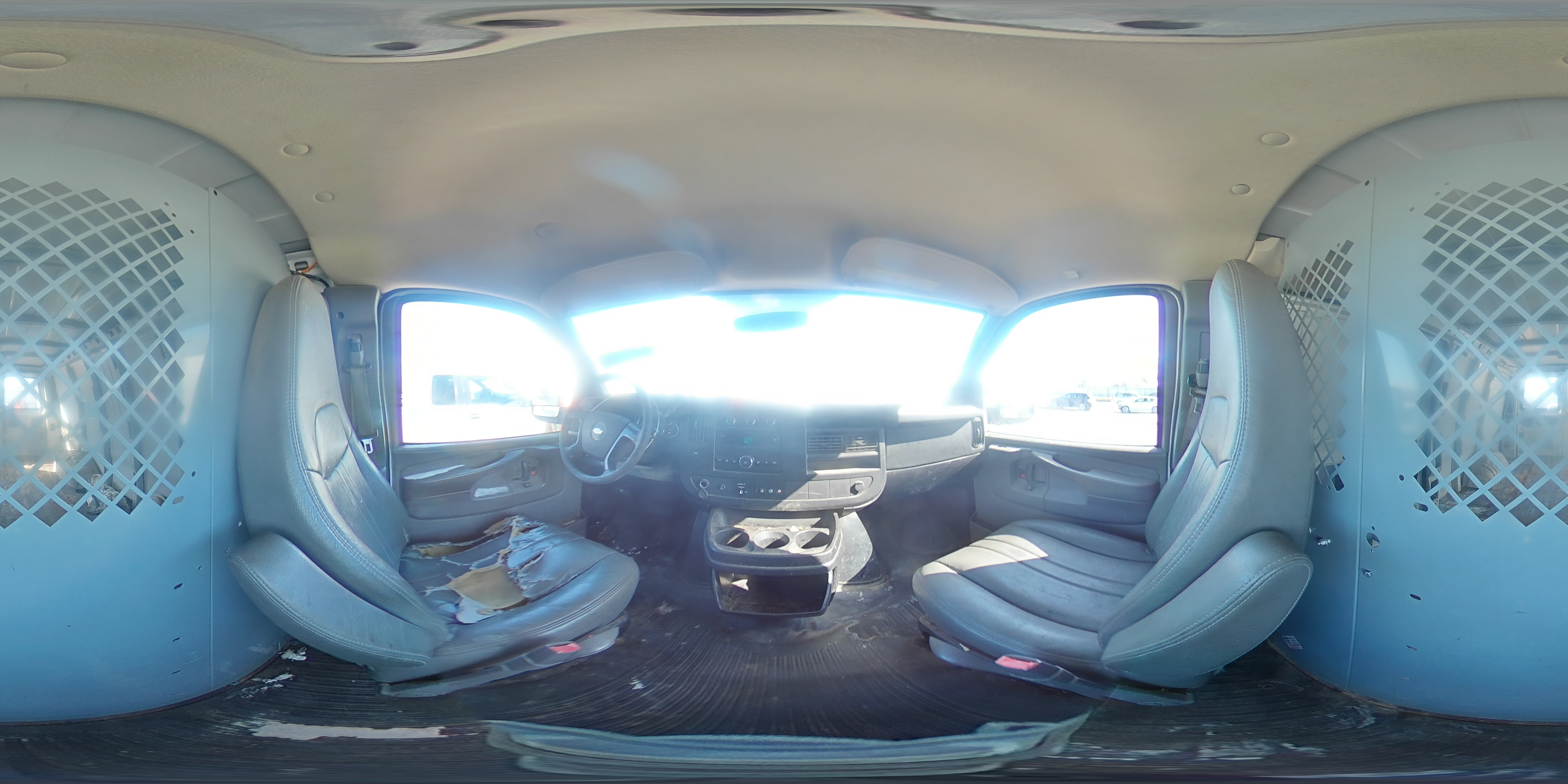 2014 Chevrolet Express - Image 14