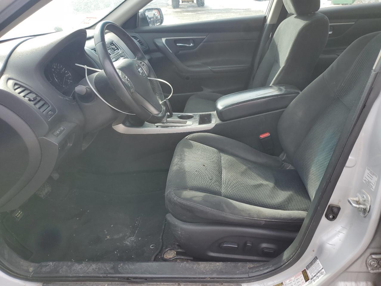 2015 Nissan Altima - Image 7