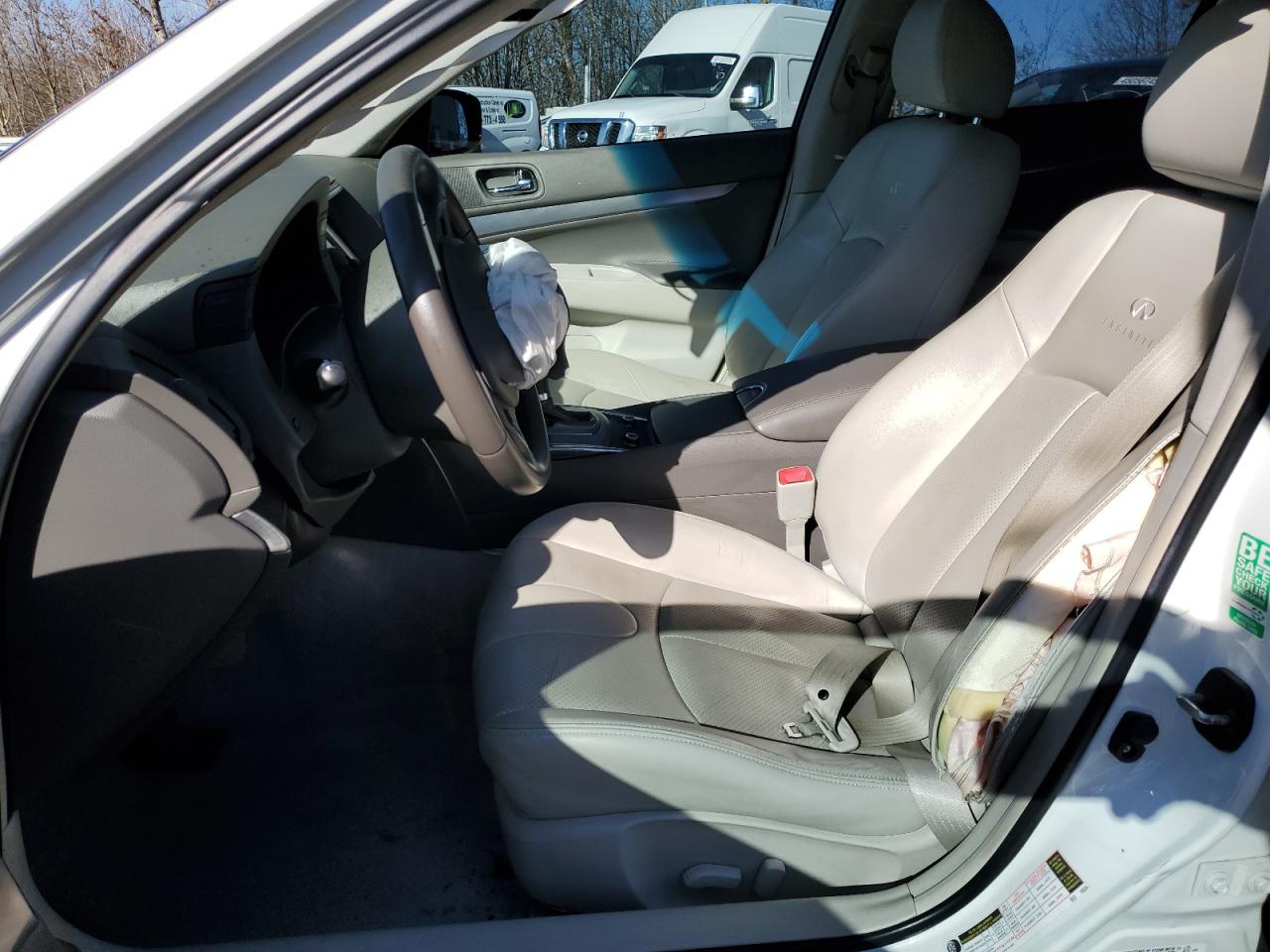2011 Infiniti G - Image 7