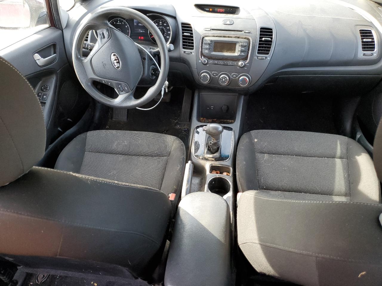 2017 Kia Forte - Image 8