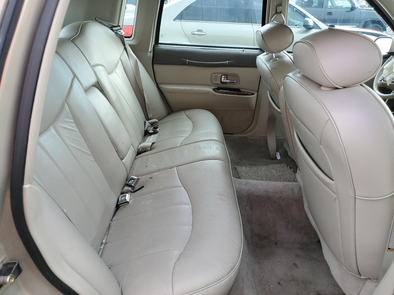 1996 Lincoln Town Car - Image 10