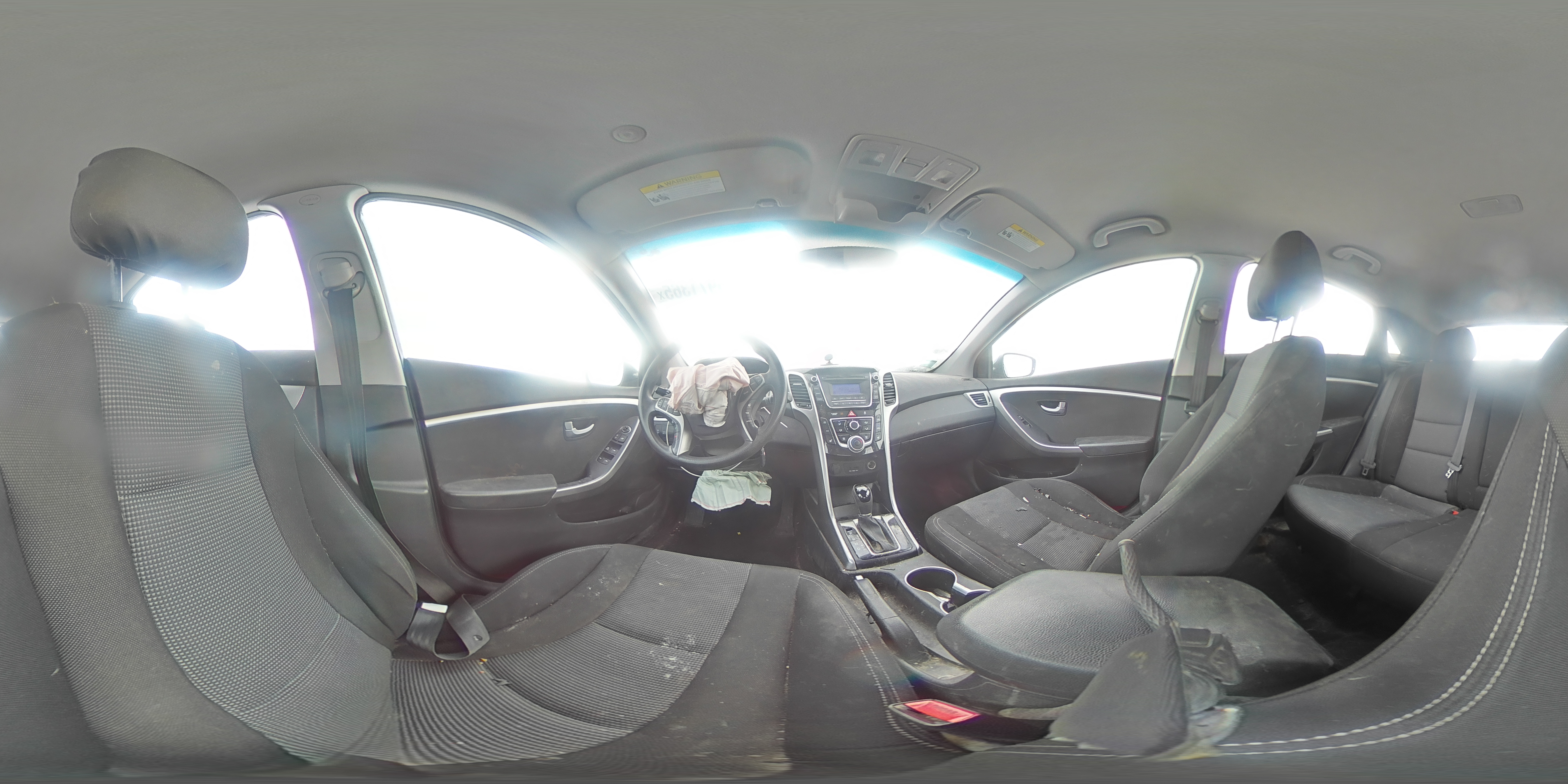 2014 Hyundai Elantra - Image 12