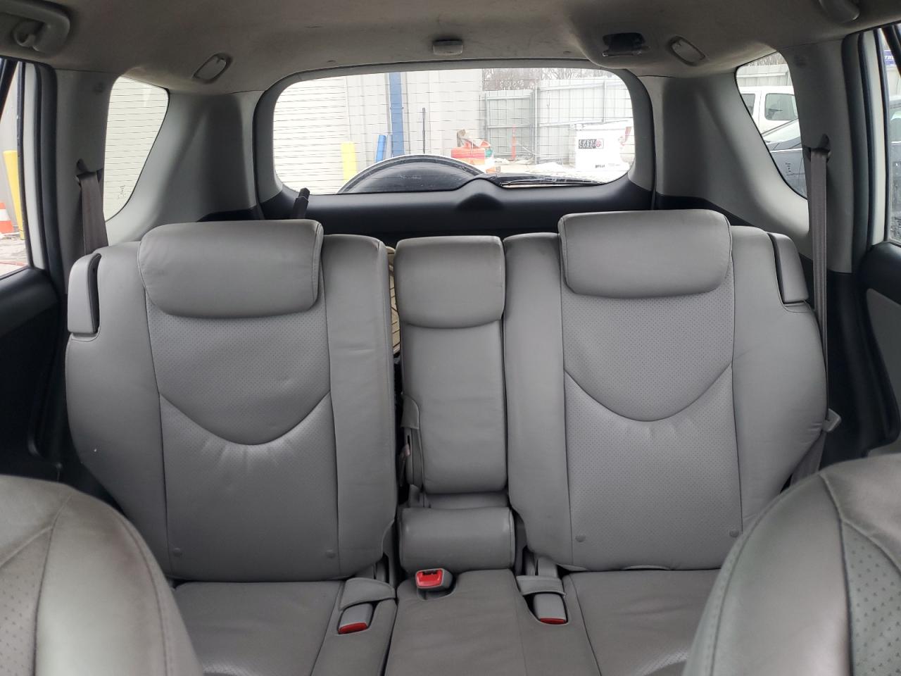 2010 Toyota RAV 4 - Image 10