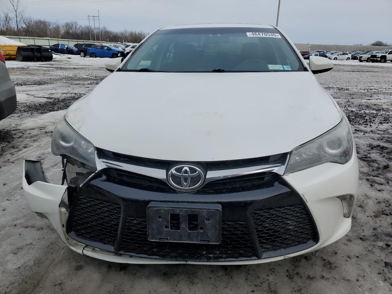 2015 Toyota Camry - Image 5