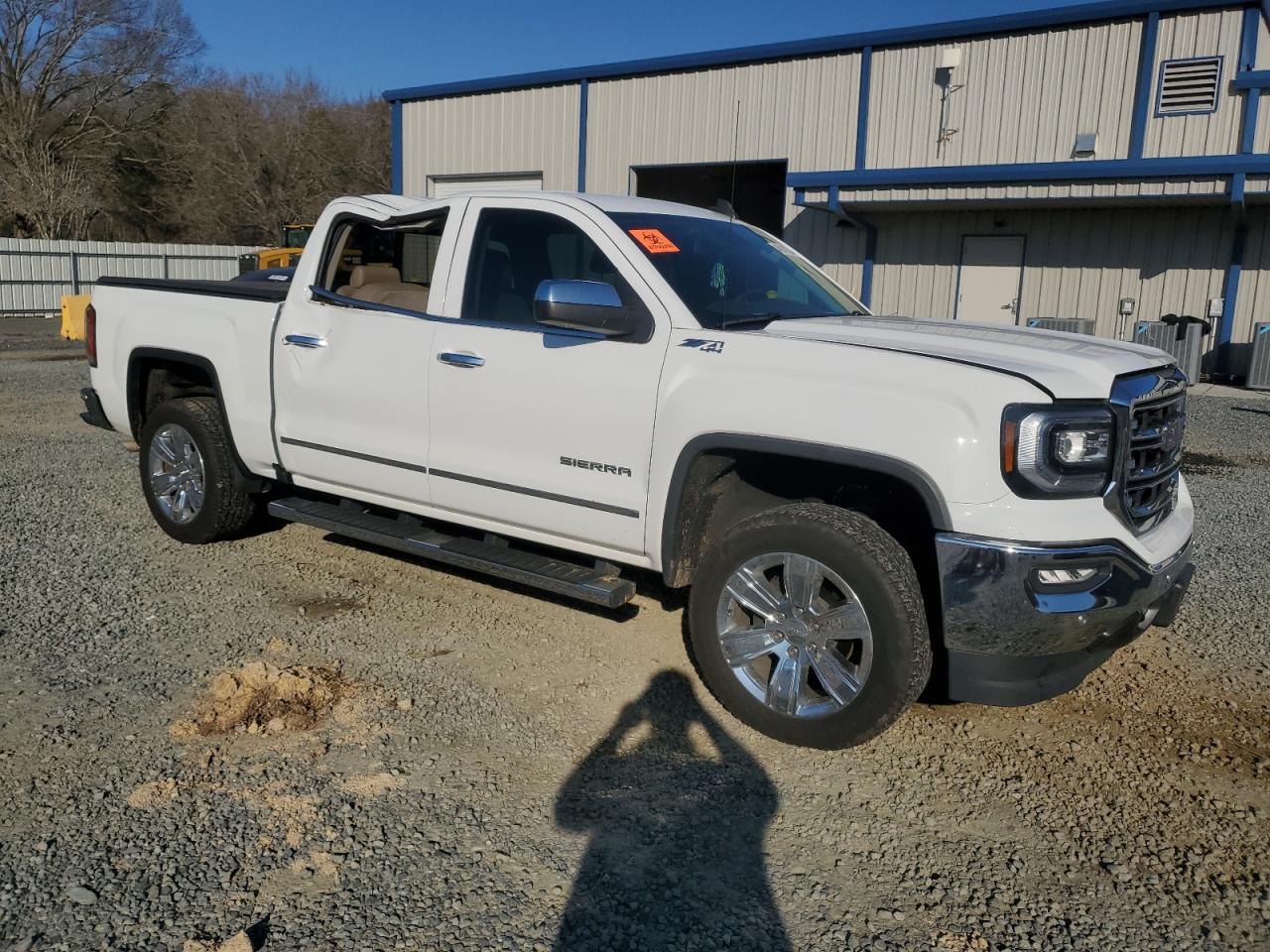 2018 GMC Sierra - Image 4