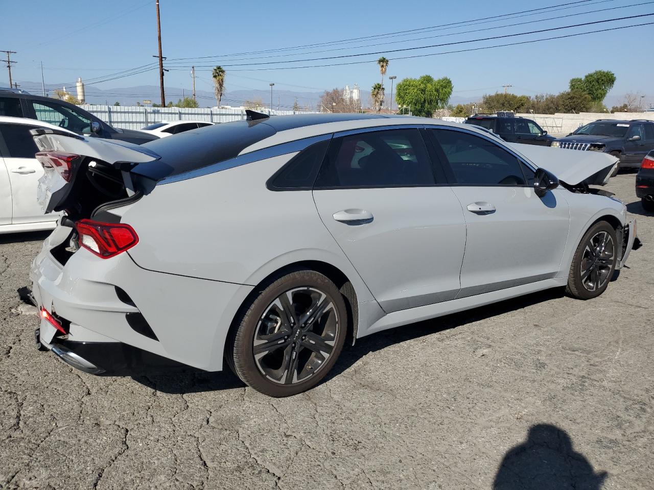 2023 Kia K5 - Image 3