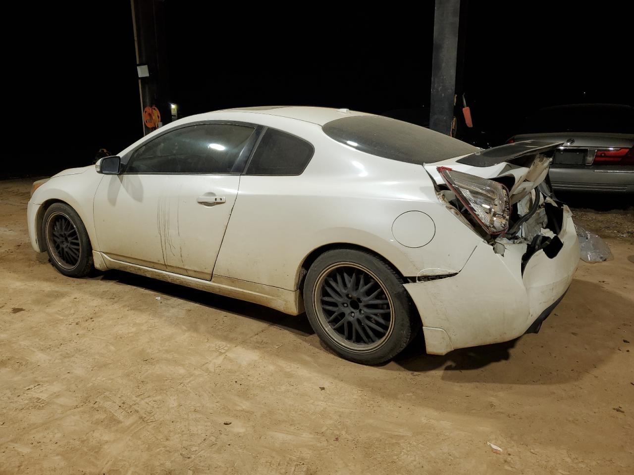 2012 Nissan Altima - Image 2