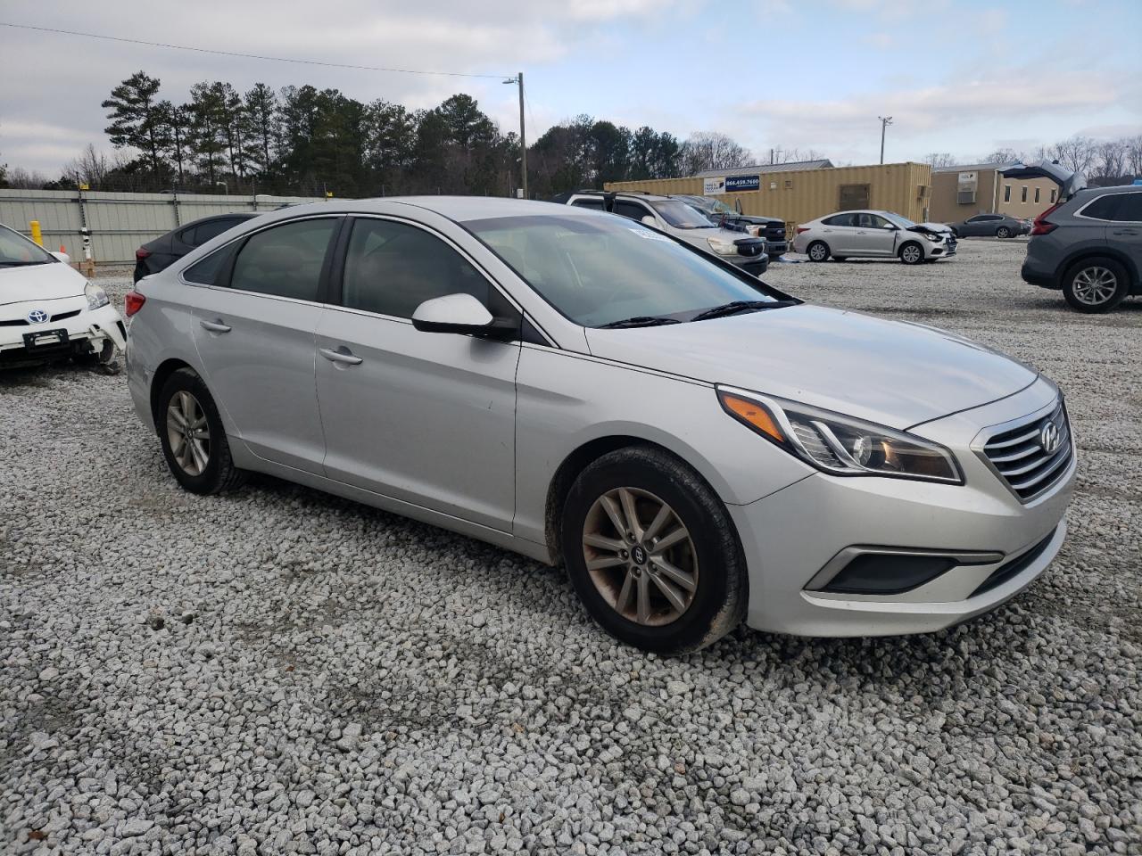 2016 Hyundai Sonata - Image 4