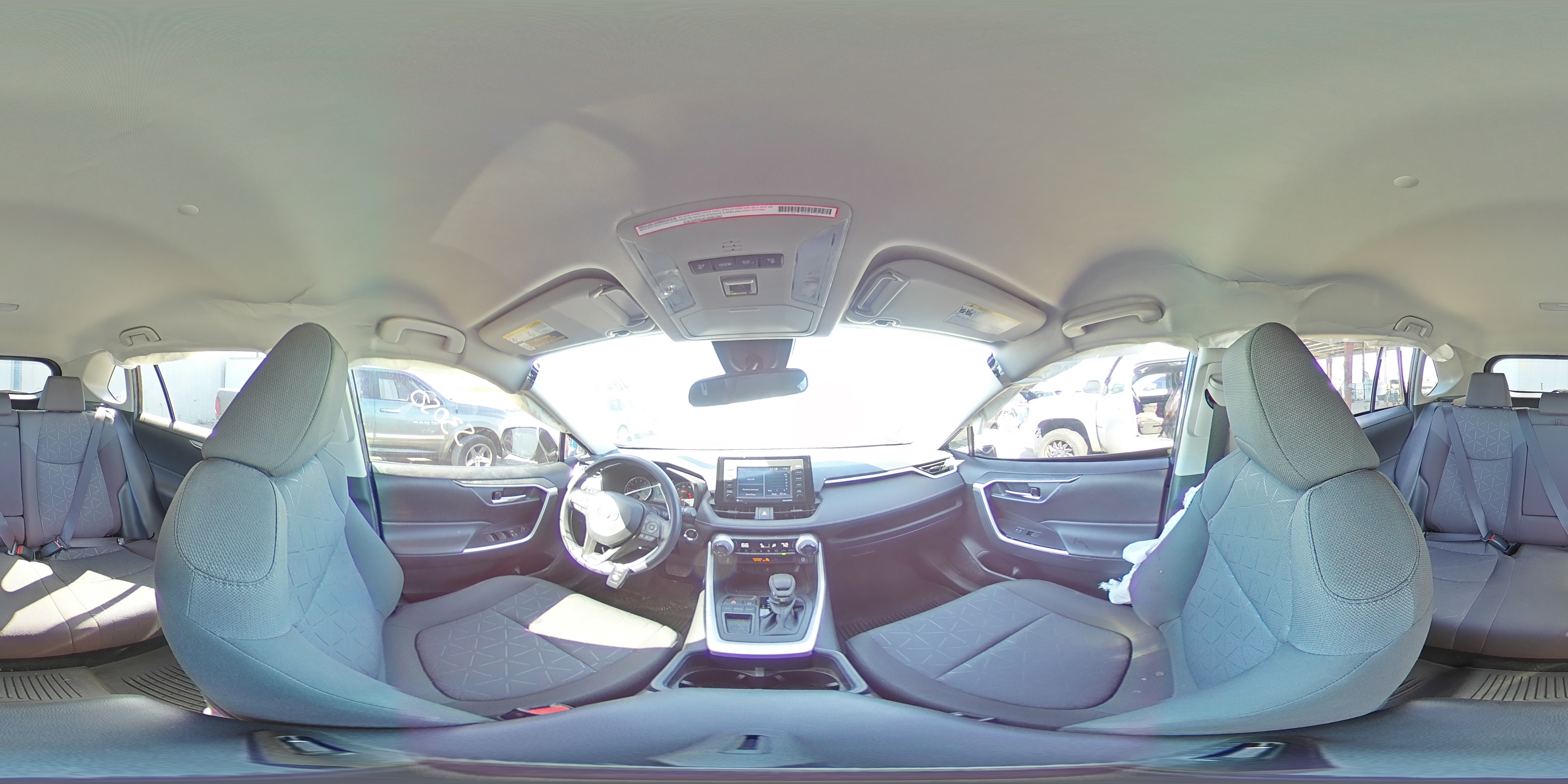 2022 Toyota RAV 4 - Image 15