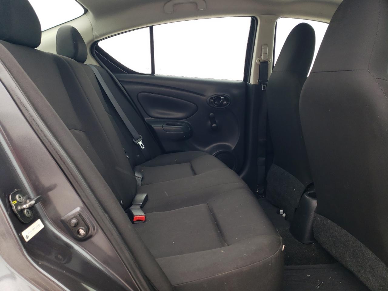 2015 Nissan Versa - Image 10