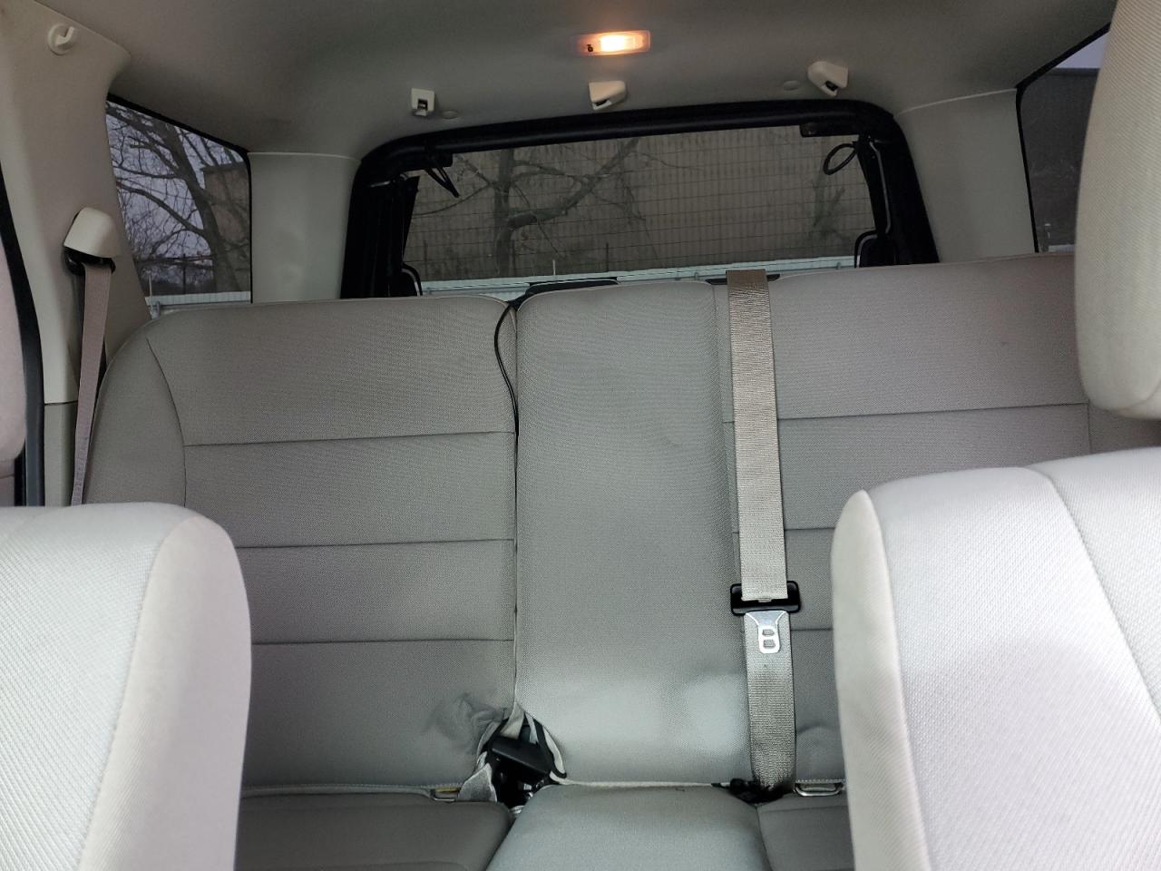 2010 Ford Escape - Image 10