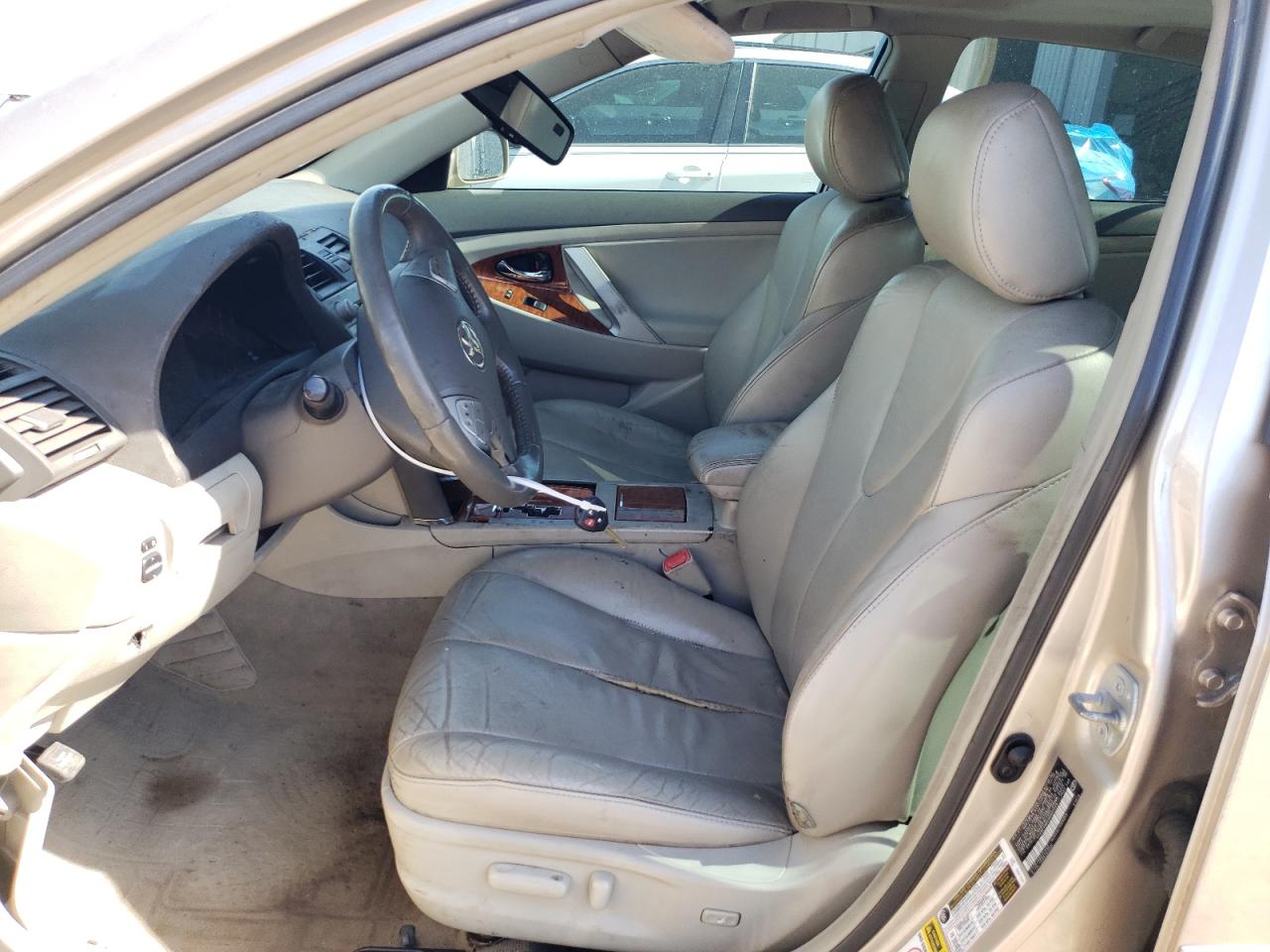 2009 Toyota Camry - Image 7