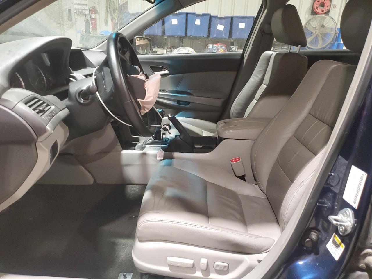 2009 Honda Accord - Image 7