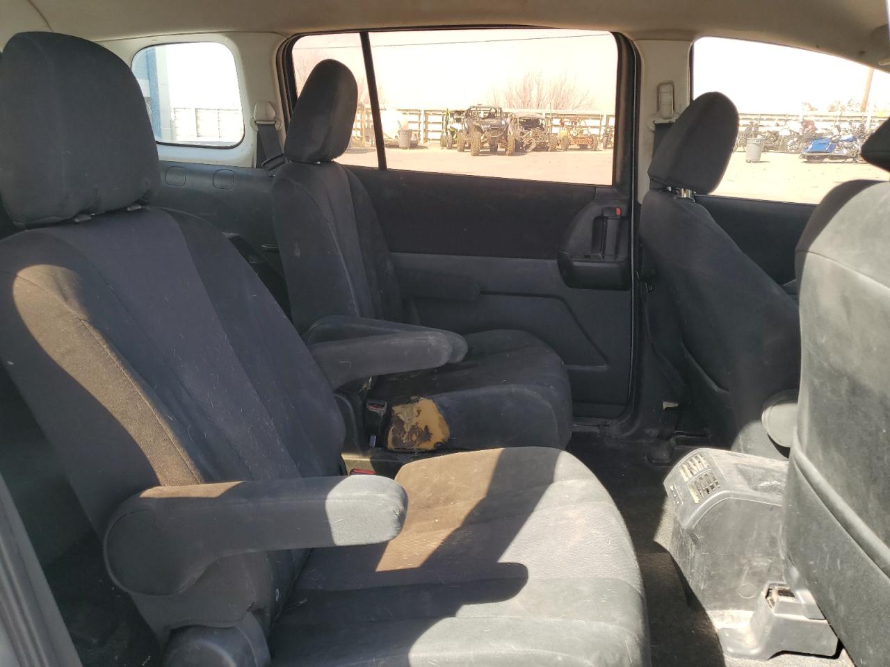 2013 Mazda 5 - Image 11