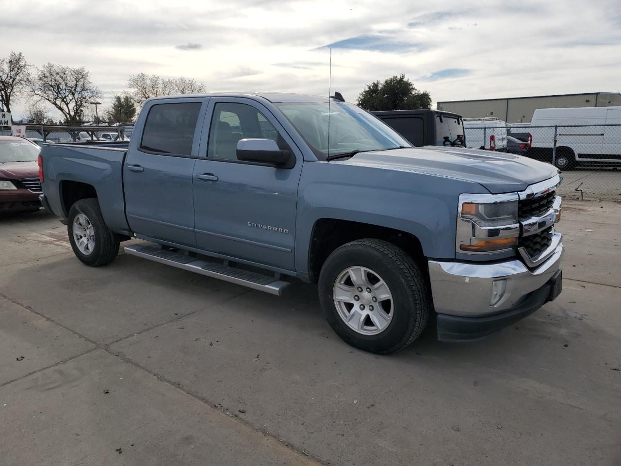 2016 Chevrolet Silverado - Image 4