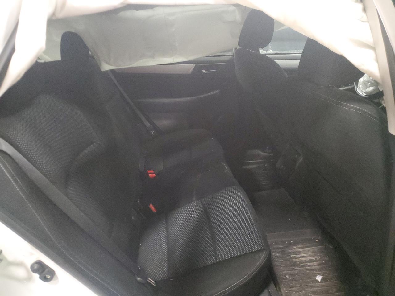 2019 Subaru Outback - Image 12