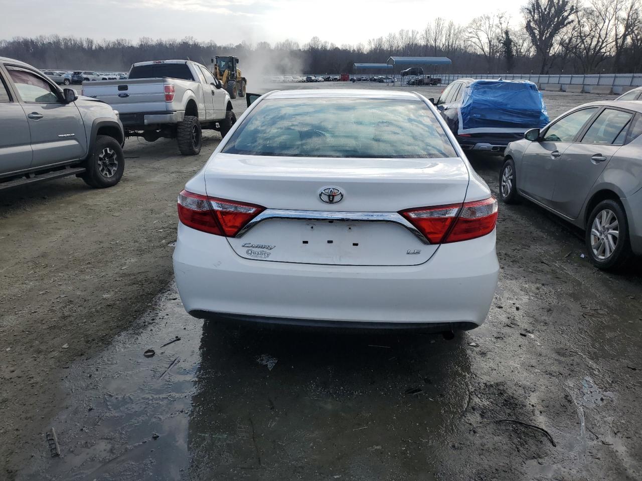 2016 Toyota Camry - Image 6