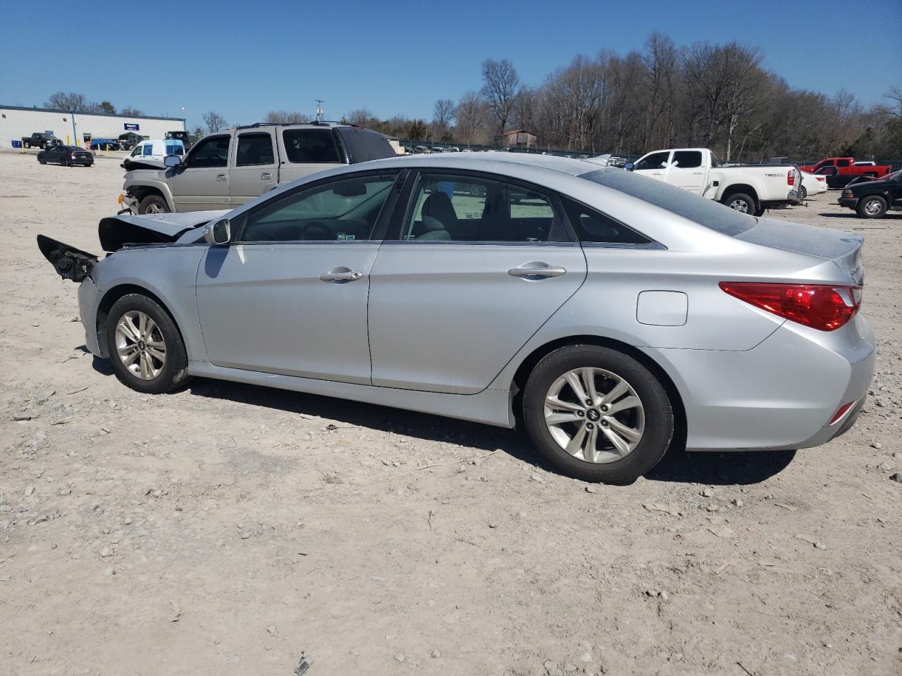 2014 Hyundai Sonata - Image 2