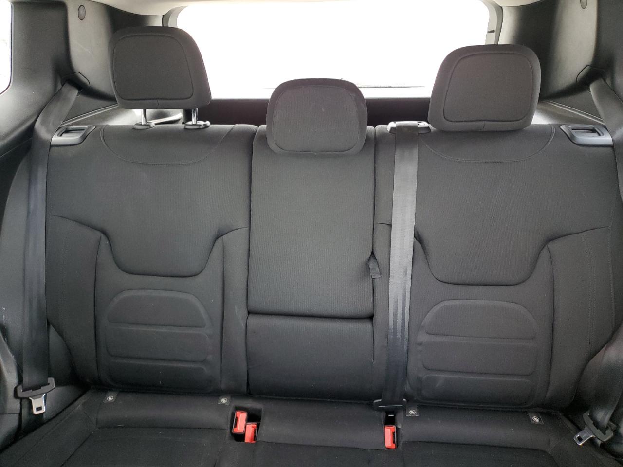 2018 Jeep Renegade - Image 10