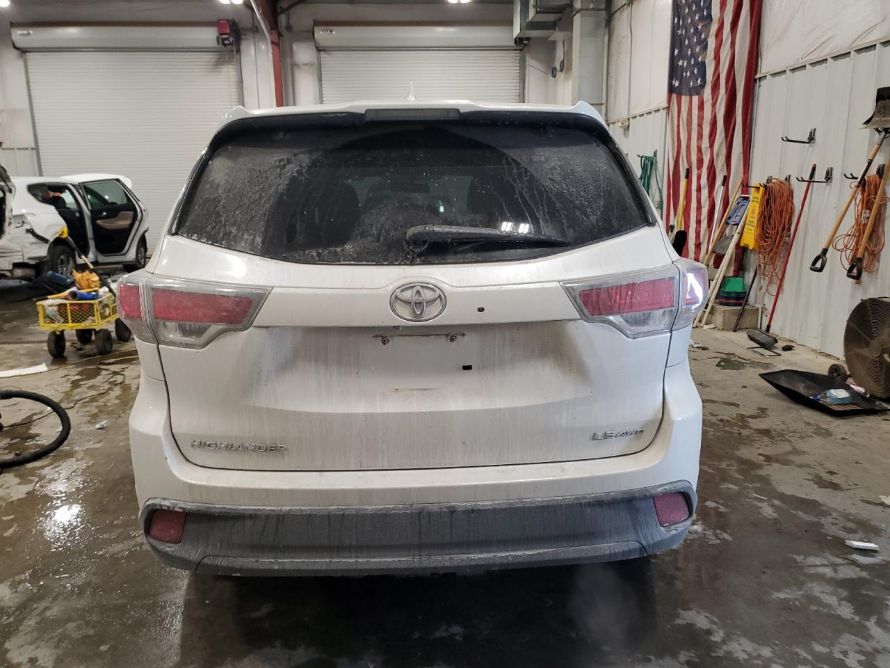 2015 Toyota Highlander - Image 6