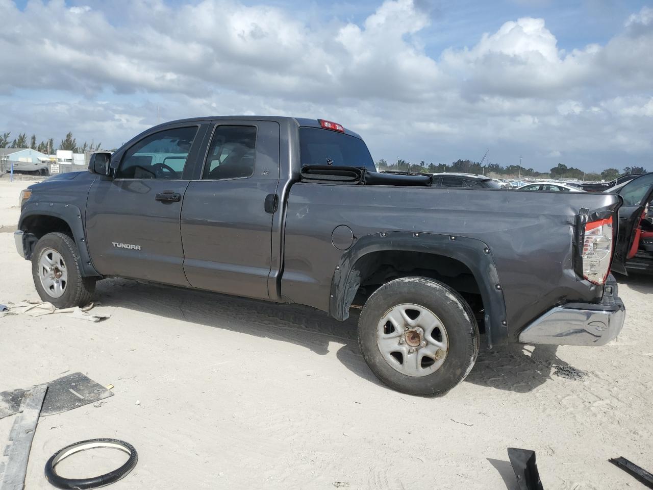 2014 Toyota Tundra - Image 2