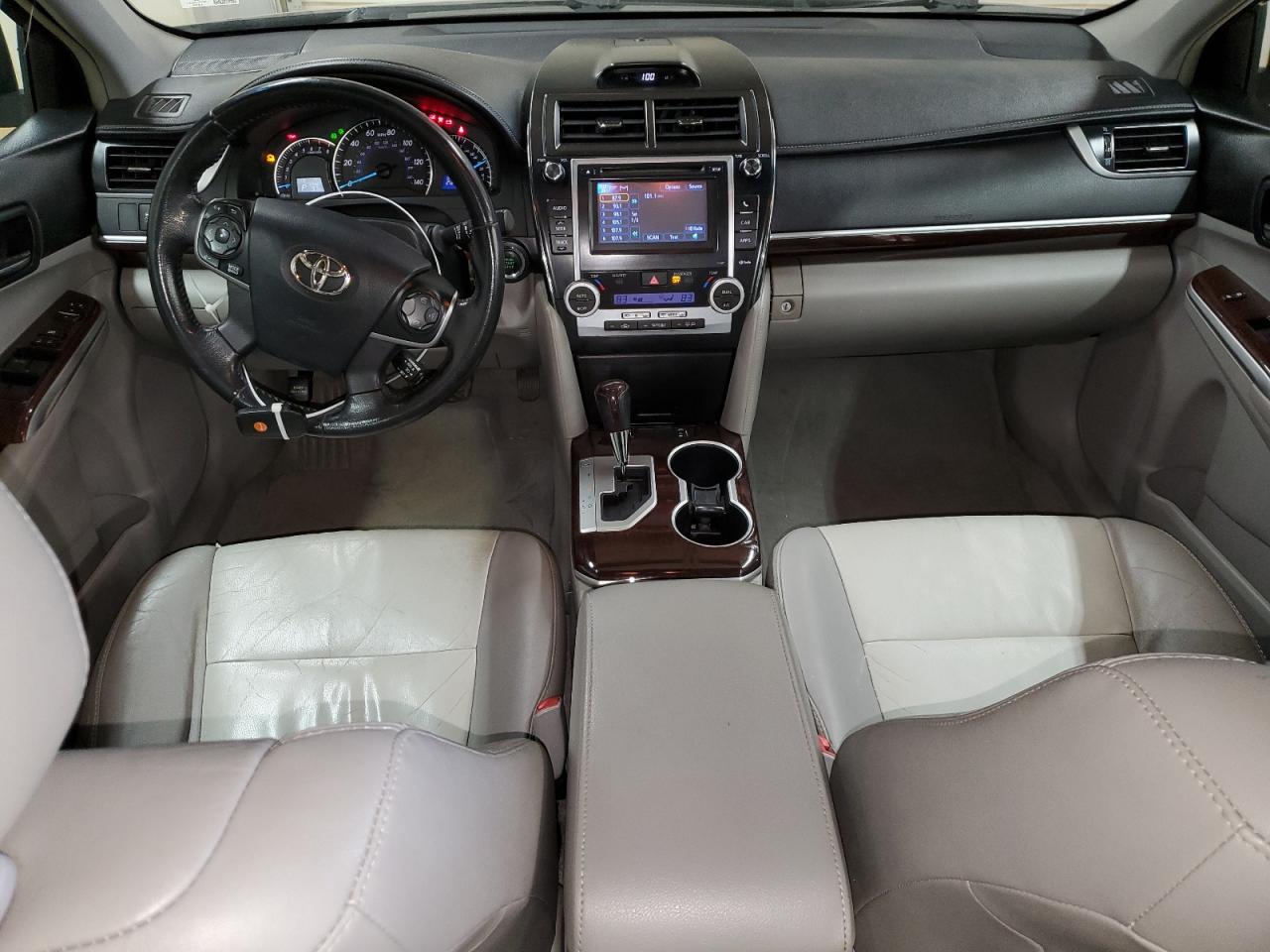 2012 Toyota Camry - Image 8