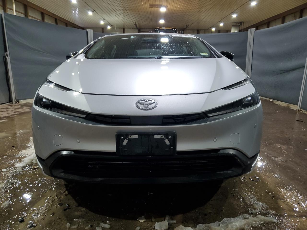2024 Toyota Prius - Image 5