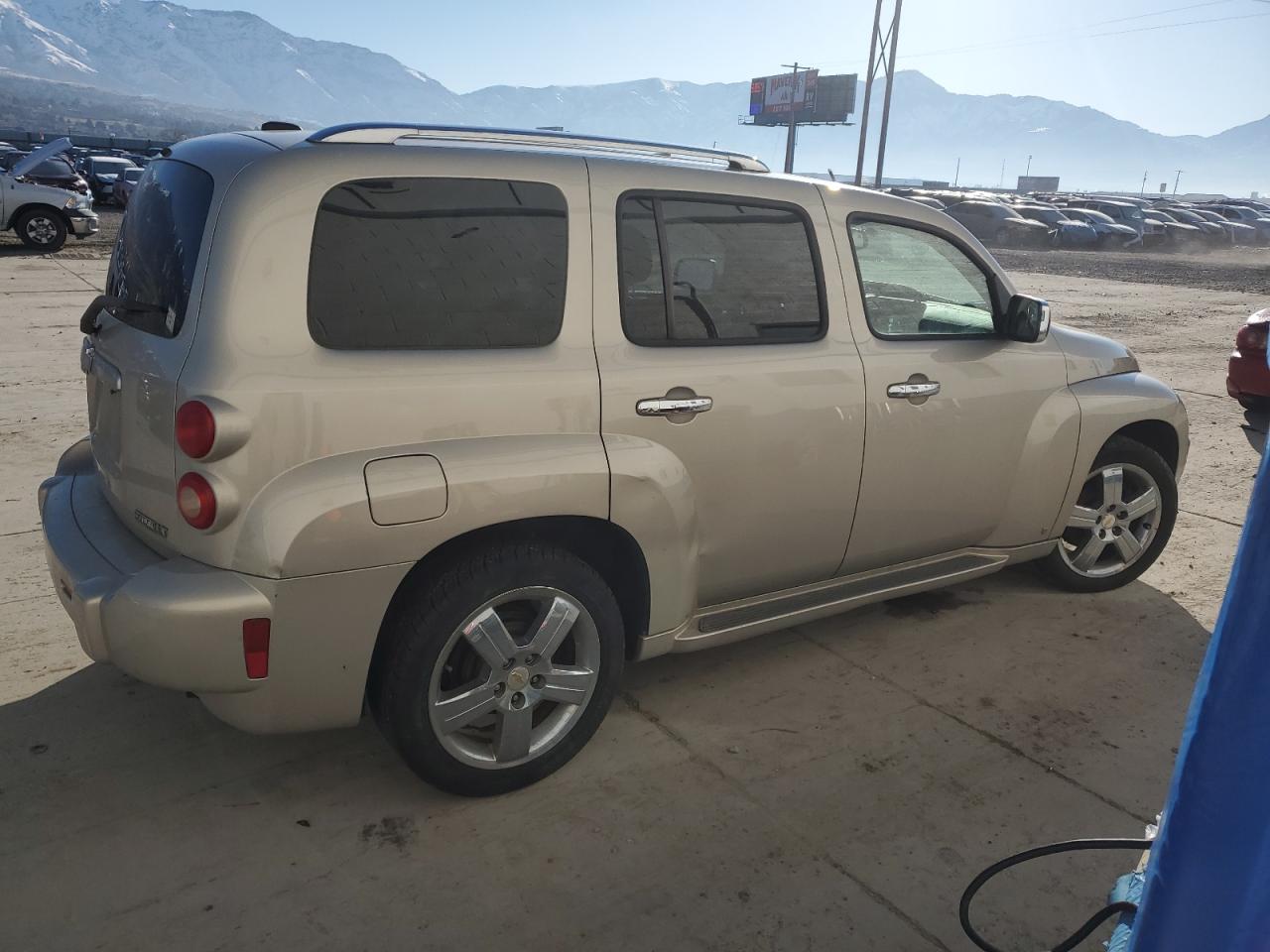 2009 Chevrolet HHR - Image 3