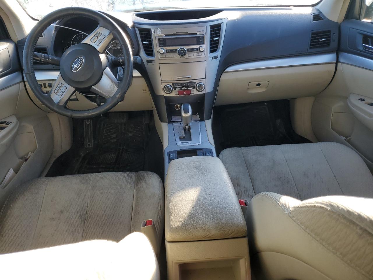 2010 Subaru Outback - Image 8