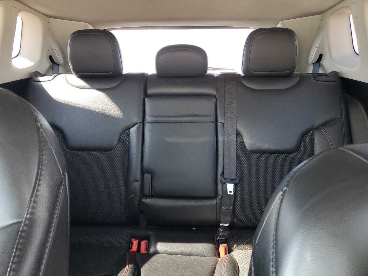 2019 Jeep Compass - Image 10