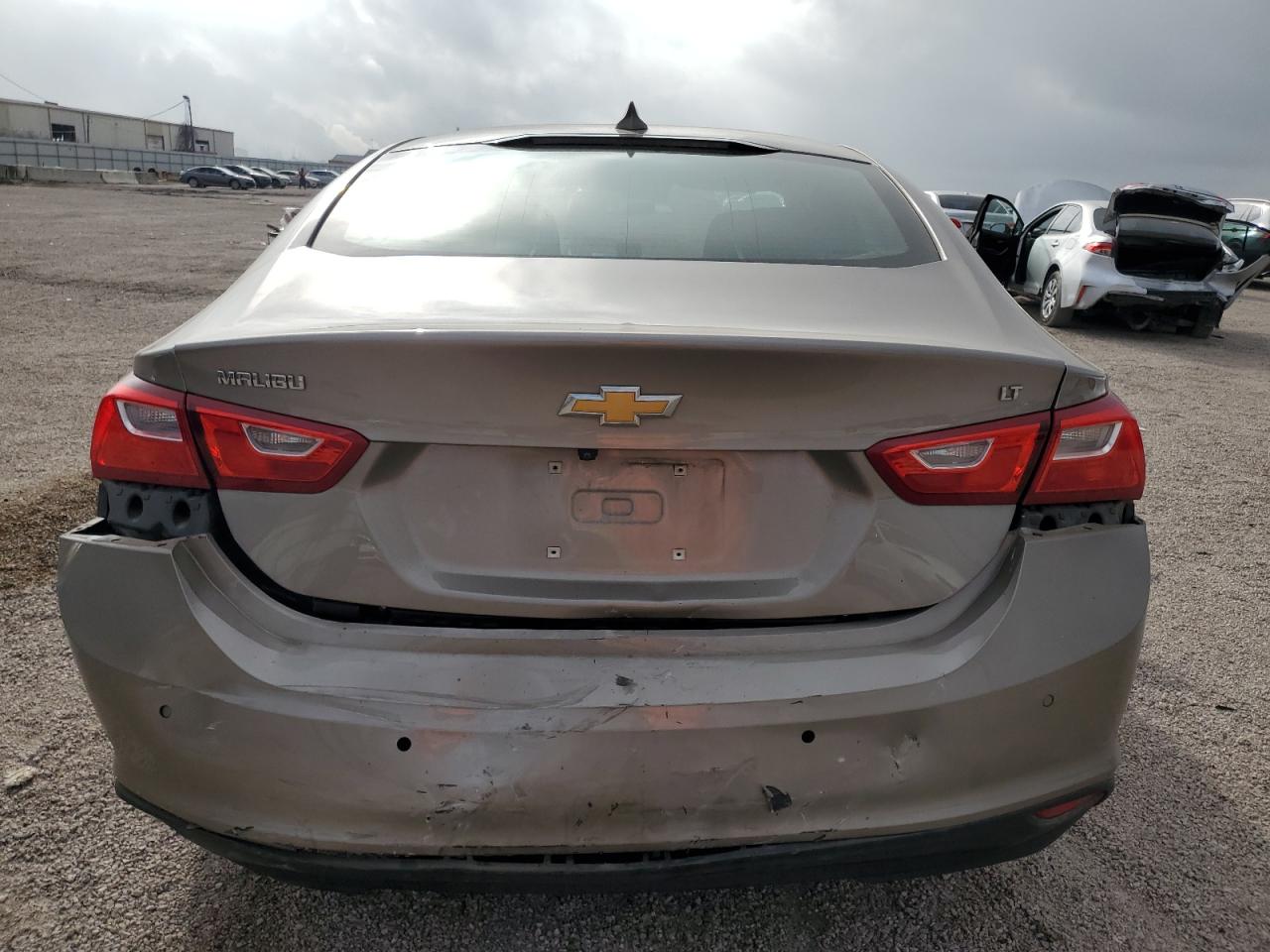 2023 Chevrolet Malibu - Image 6