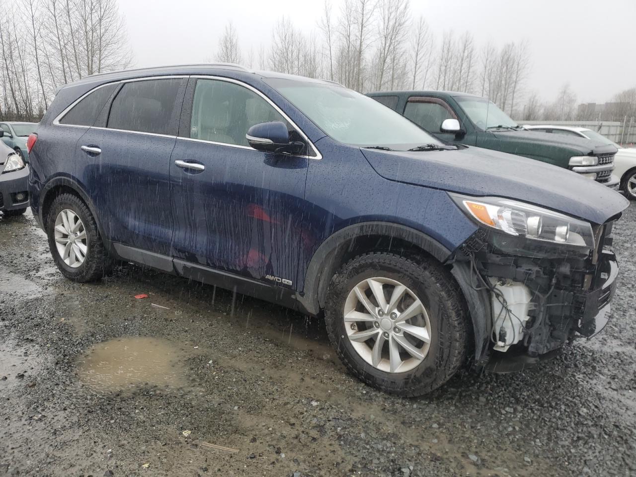 2017 Kia Sorento - Image 4
