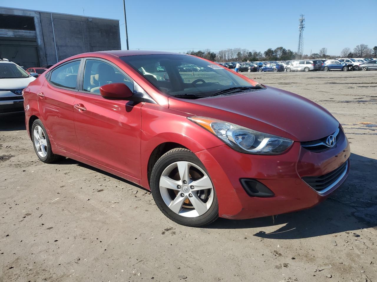 2013 Hyundai Elantra - Image 4