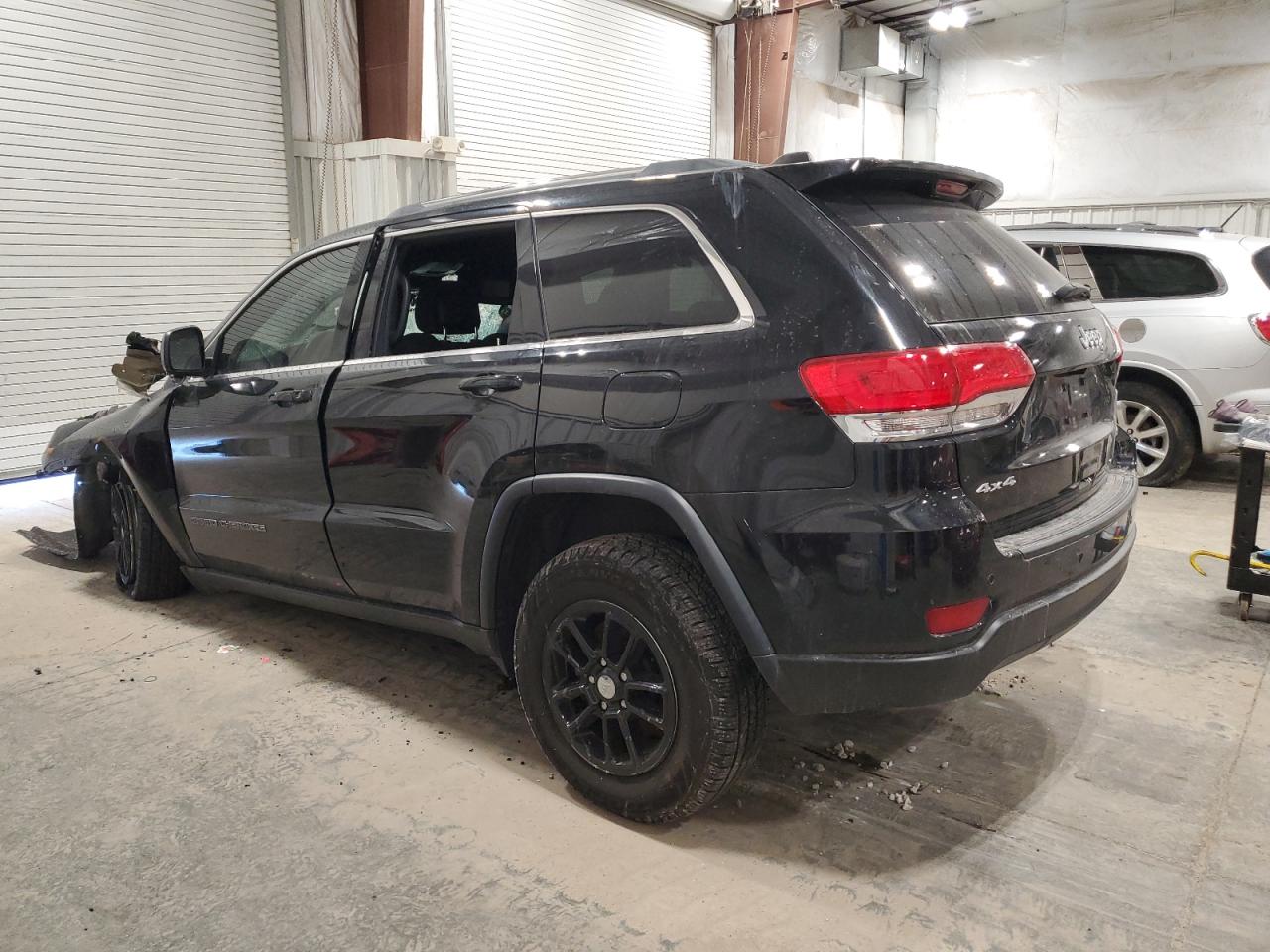 2018 Jeep Grand Cherokee - Image 2