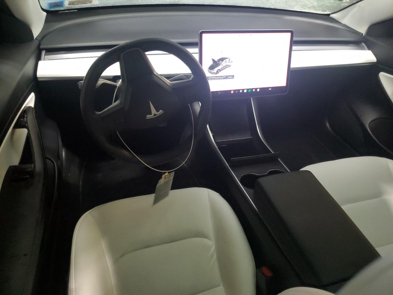 Фото: 5YJ3E1ECXLF742399 - 8