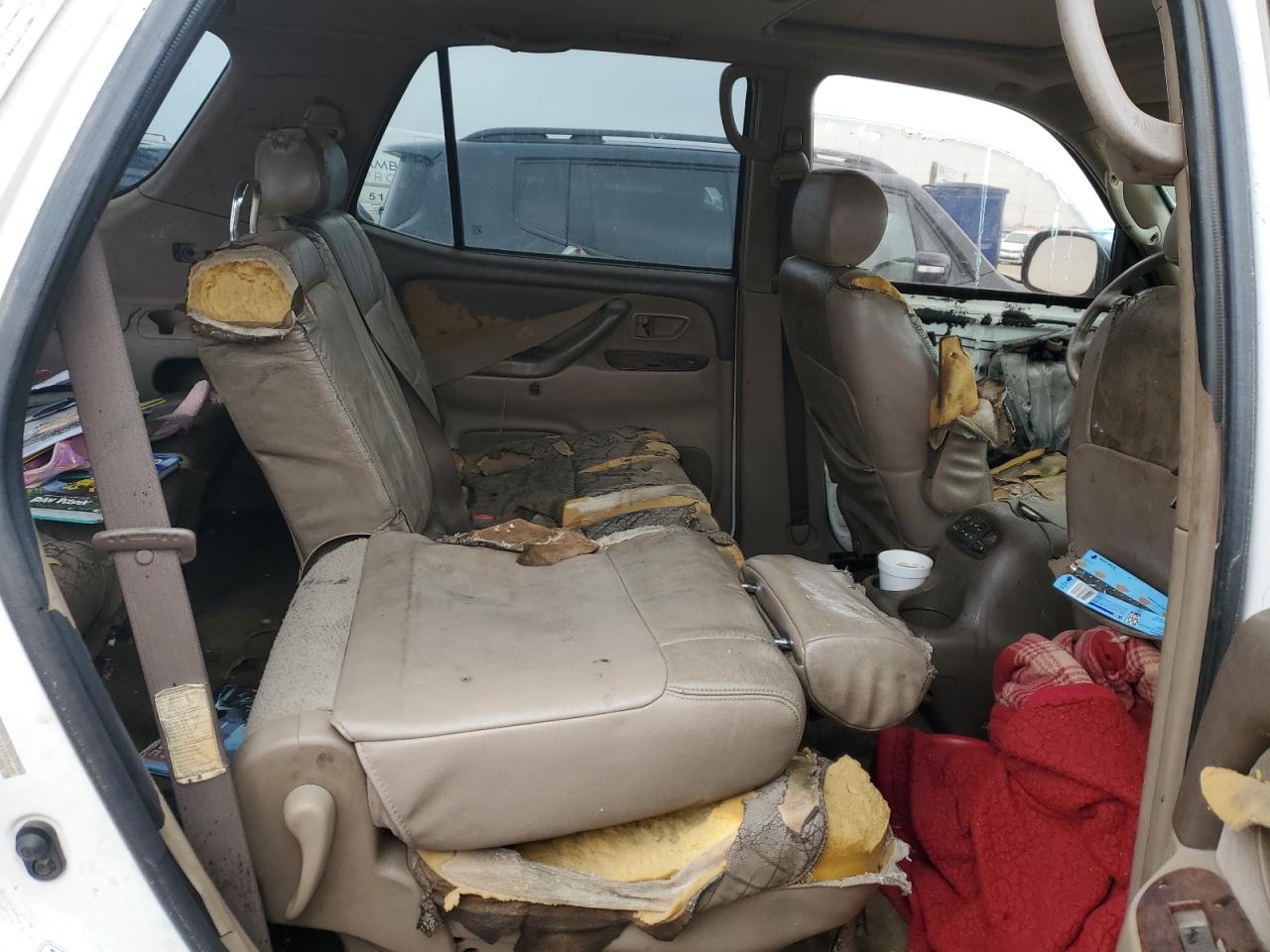 2002 Toyota Sequoia - Image 11