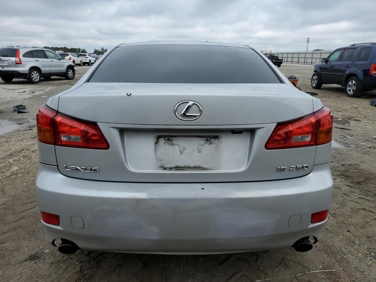 2006 Lexus IS - Image 6