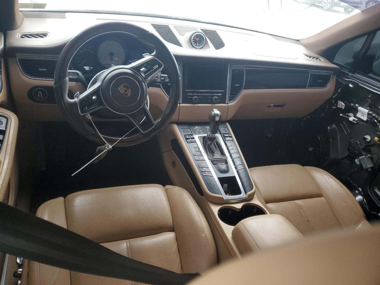 2016 Porsche Macan - Image 8