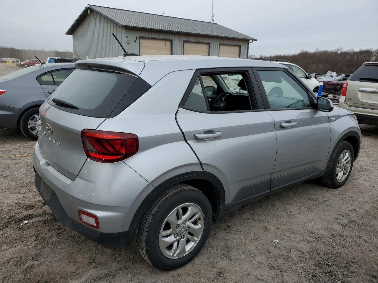 2023 Hyundai Venue - Image 3