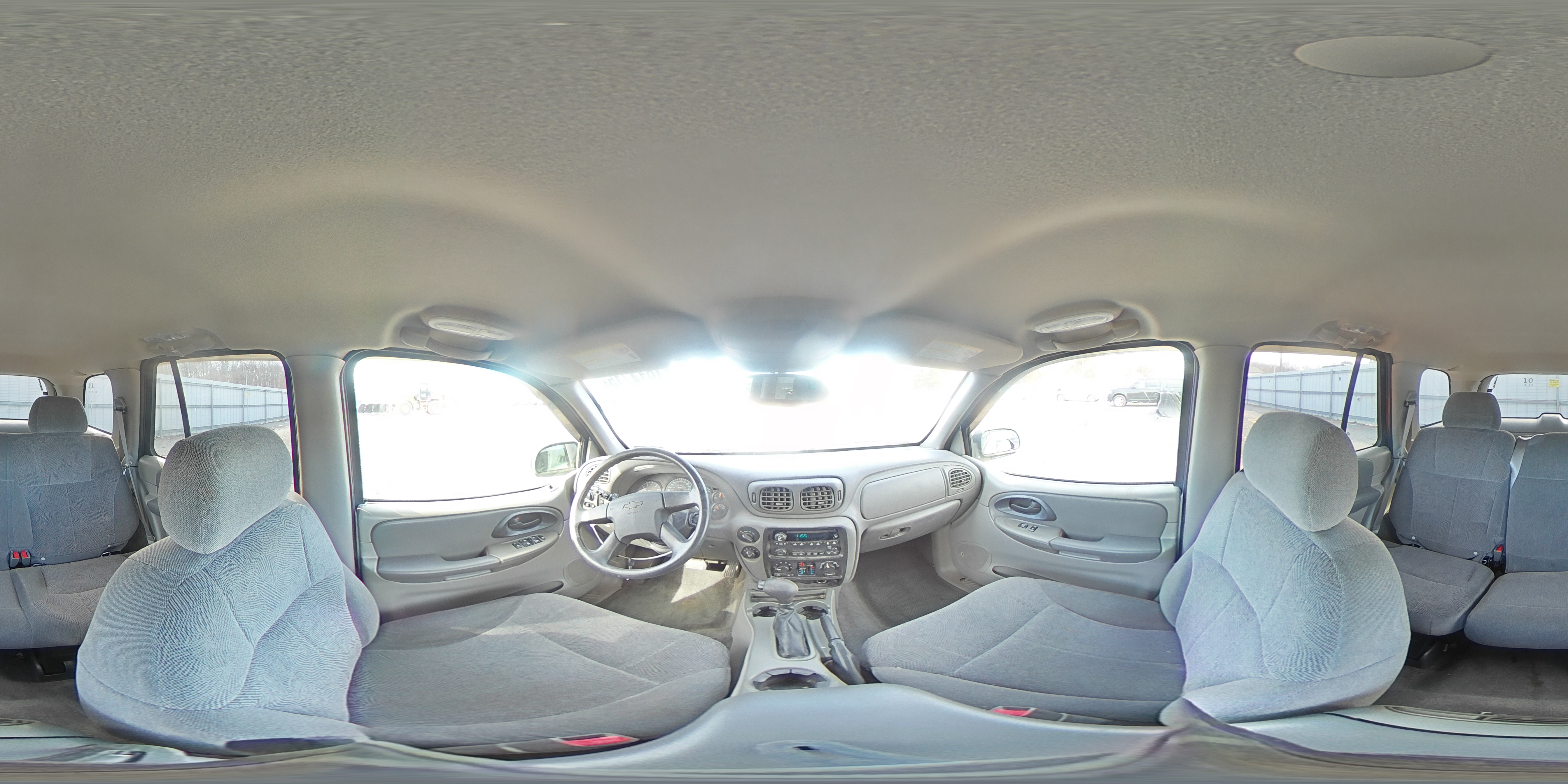 2004 Chevrolet TrailBlazer - Image 12