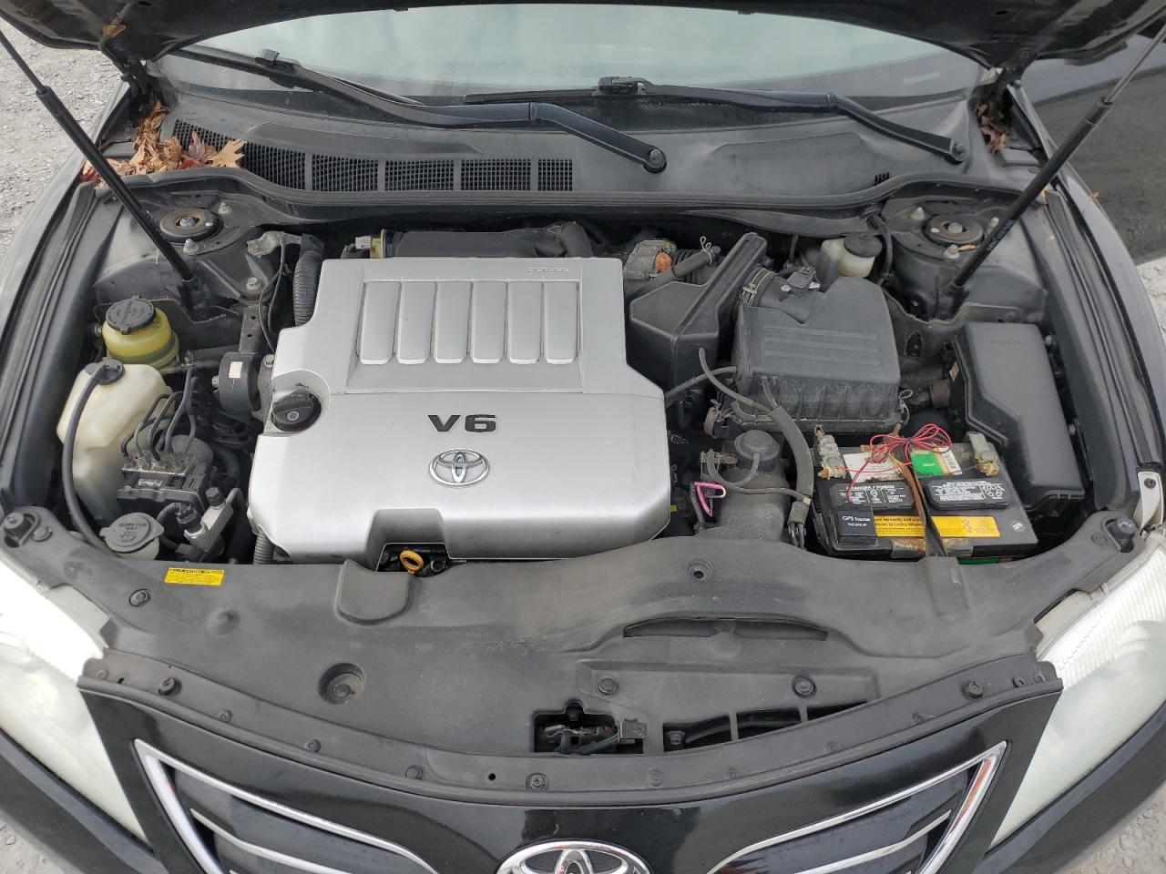 2011 Toyota Camry - Image 13