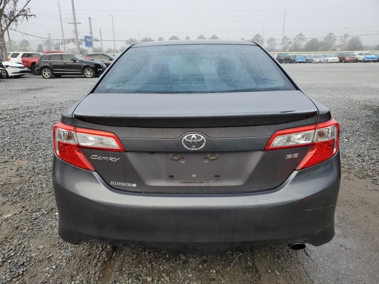 2014 Toyota Camry - Image 6