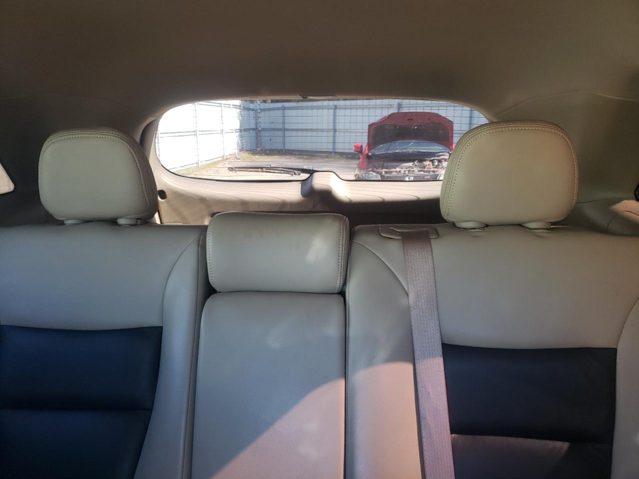2011 Kia Sorento - Image 10