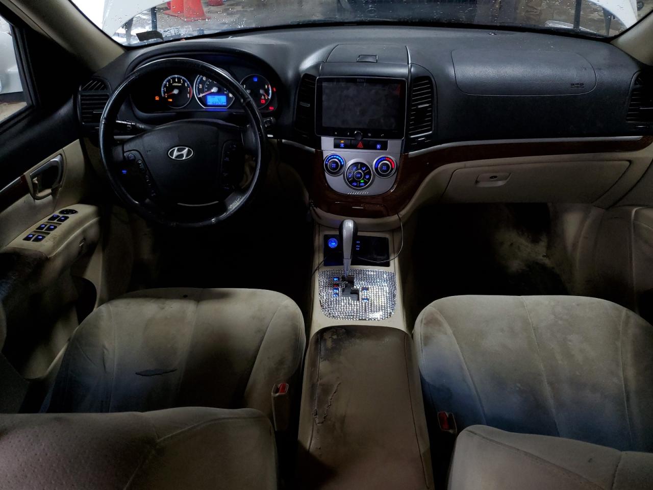 2009 Hyundai Santa Fe - Image 8