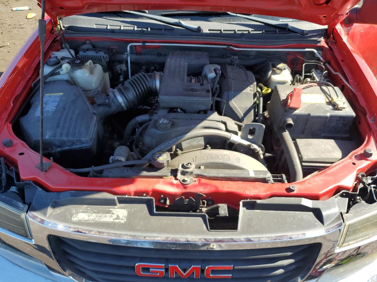 2005 GMC Canyon - Image 12
