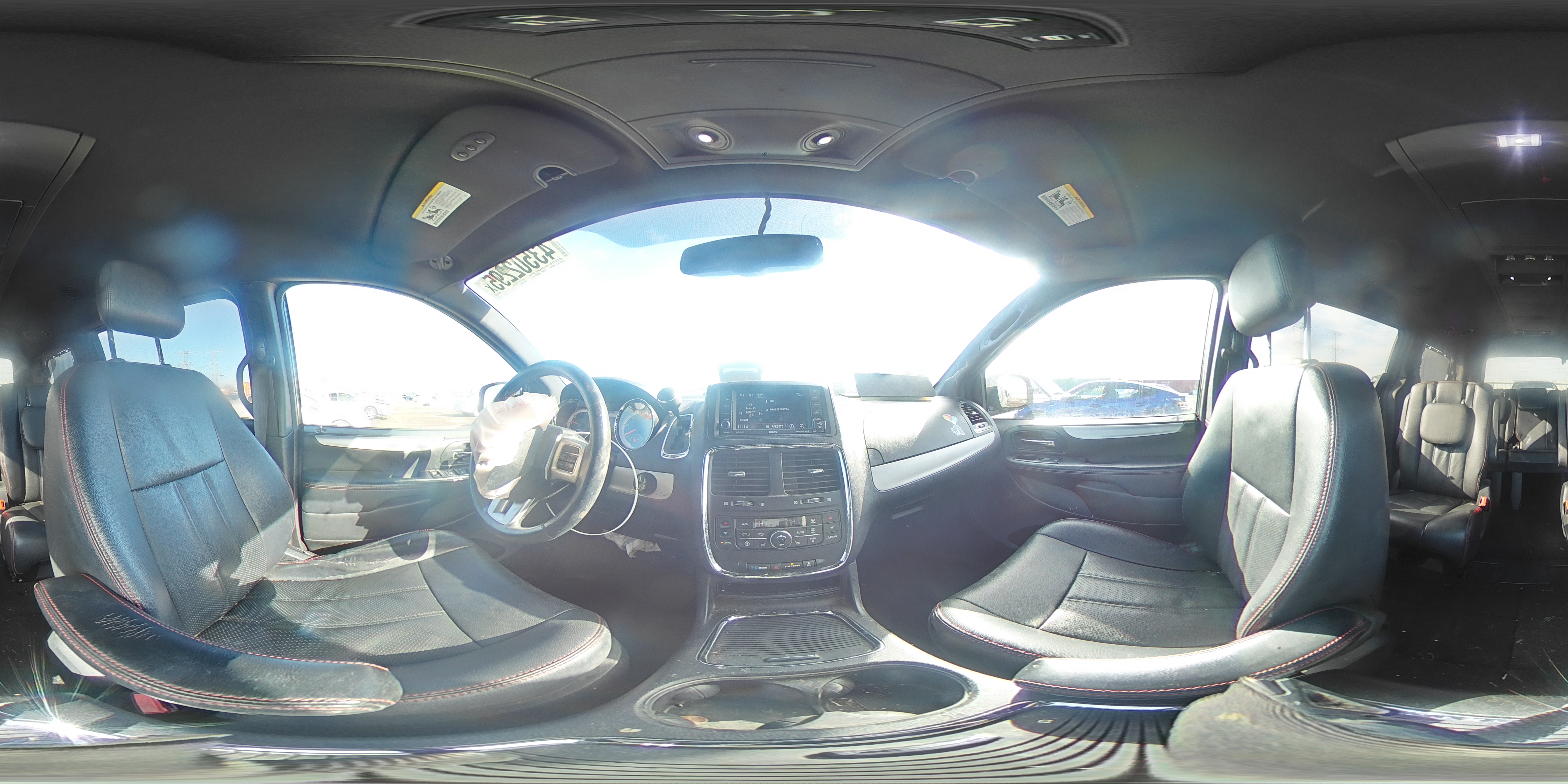 2014 Dodge Caravan - Image 14