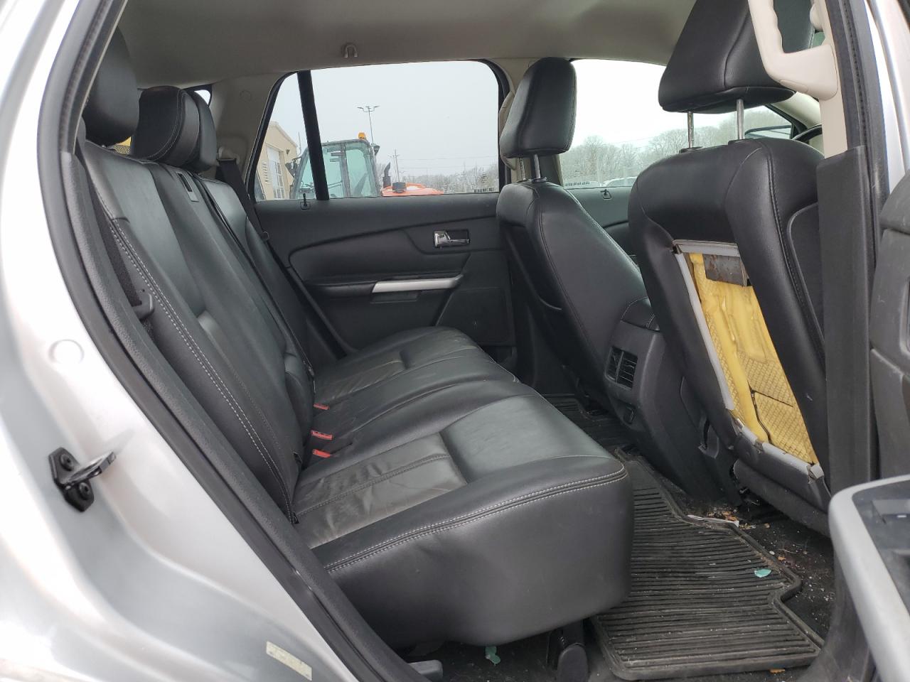 2011 Ford Edge - Image 12