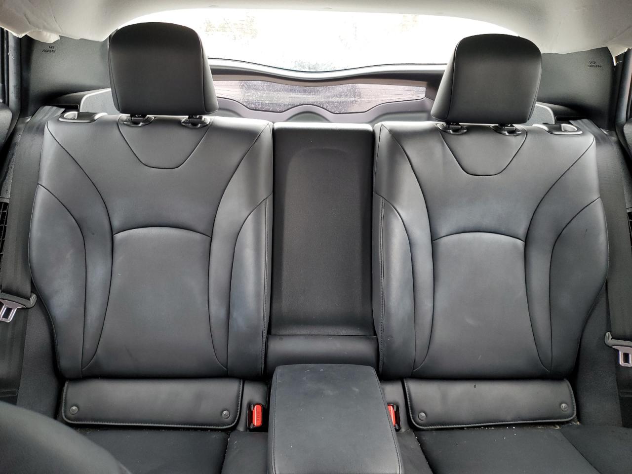 2017 Toyota Prius - Image 10