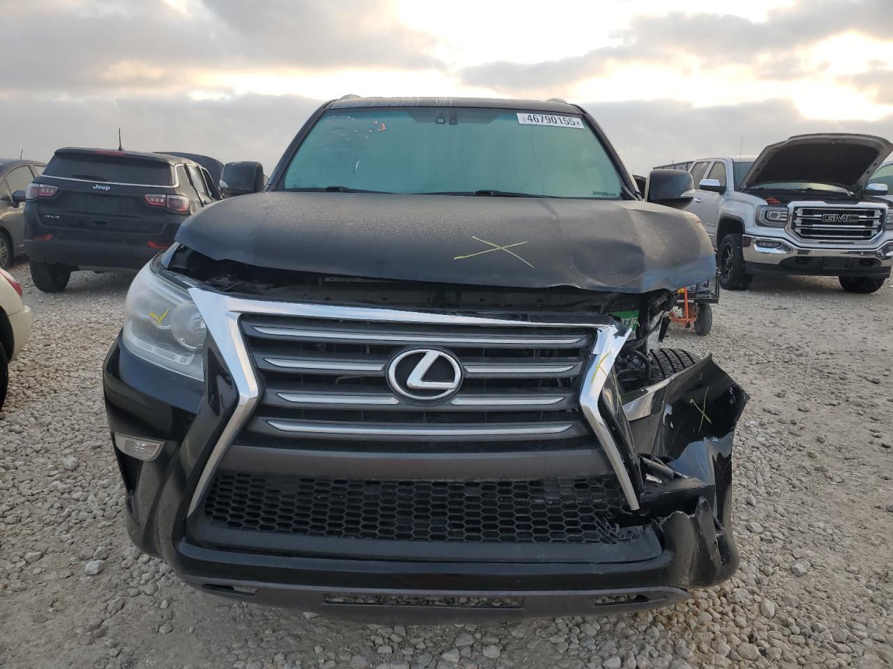2014 Lexus GX - Image 13